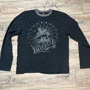 Men’s Mickey Disney vintage long sleeve medium